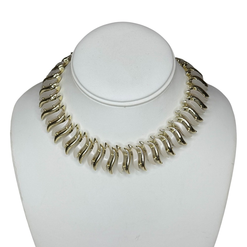 Vintage Necklace Thermoset Gold Tone 14" White Moonglow Vintage Collar Choker